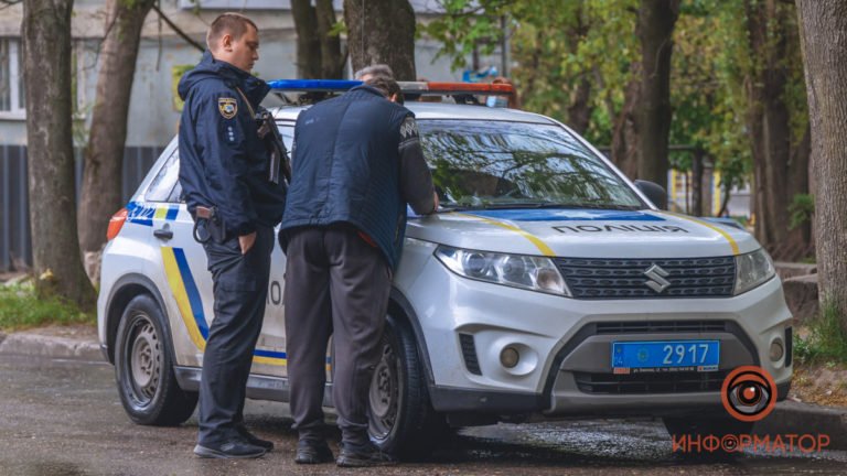 В Днепропетровской области нашли женщину с перерезанным горлом: подробности от полиции