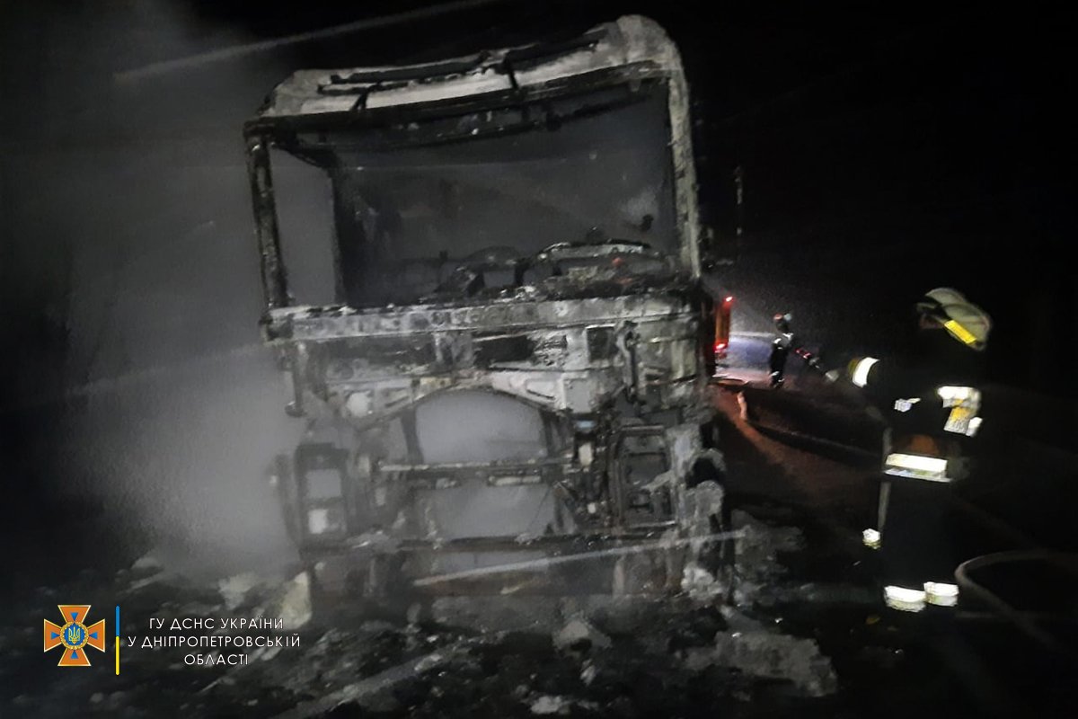 В Днепропетровской области горел грузовик Renault