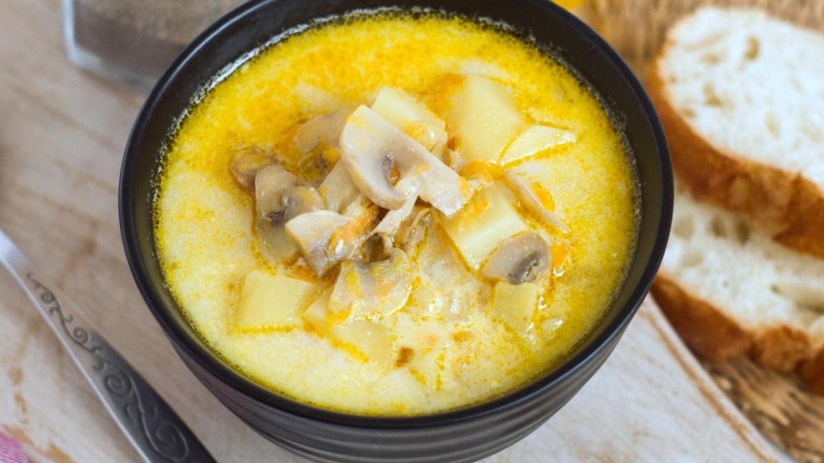 Простые и вкусные рецепты: как приготовить суп с плавленым сыром и грибами