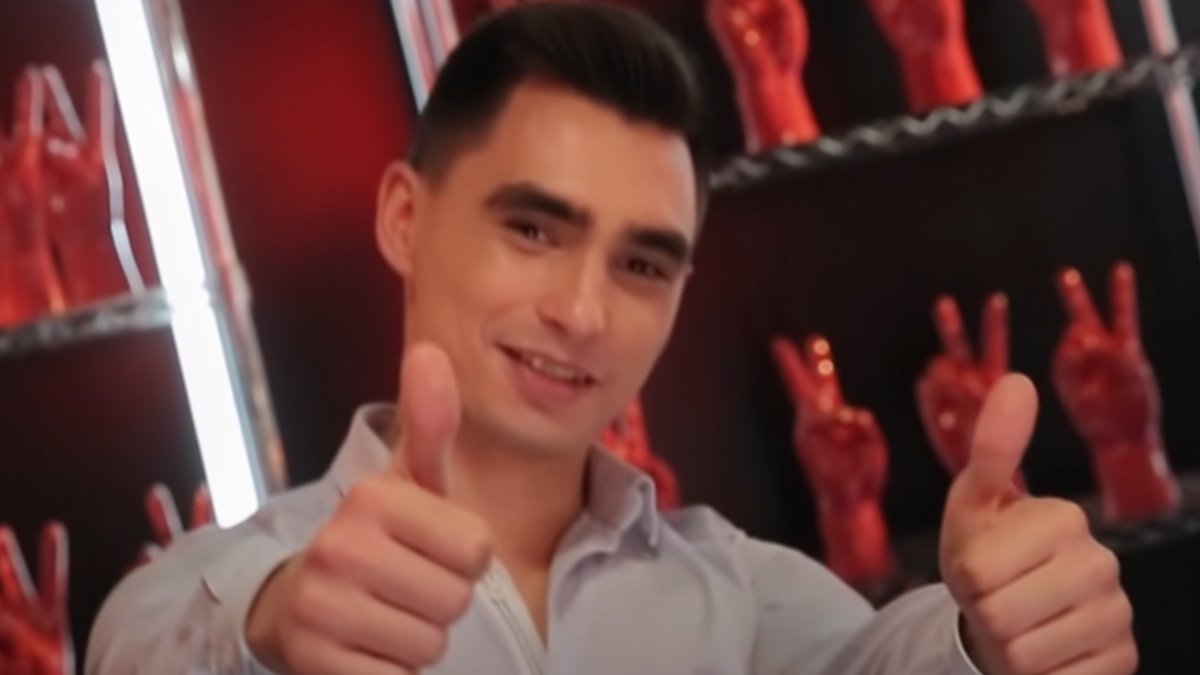 21-летний певец из Днепра получил "второй шанс" на шоу "Голос країни"