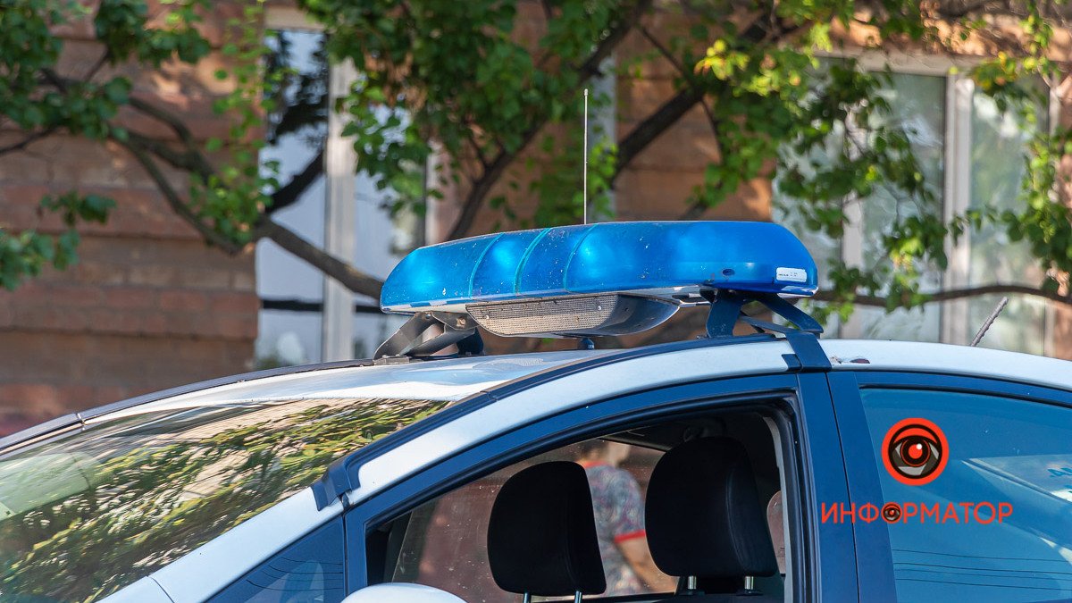 В Днепре на улице Кедрина Volkswagen наехал на мужчину: полиция ищет свидетелей