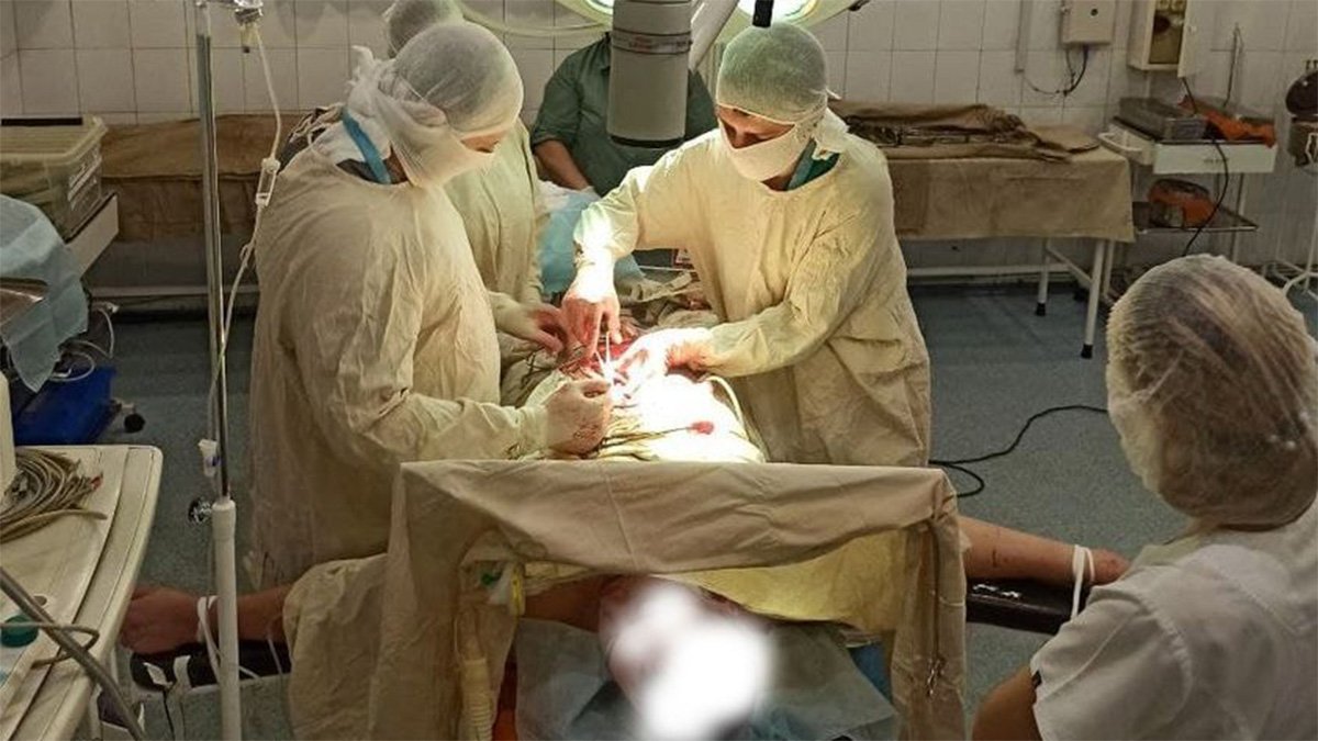 В Днепре в больнице Мечникова рассказали о пострадавших в стрельбе на "Южмаше"