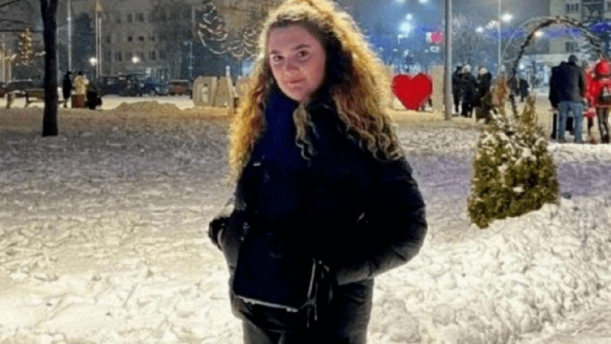 Лежала на земле без сознания: в Днепропетровской области нашли пропавшую 20-летнюю девушку