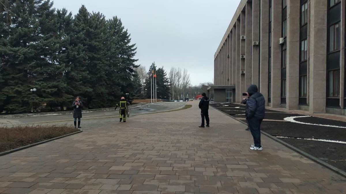 Взрыв возле здания горсовета в Кривом Роге: видео момента и комментарий СБУ