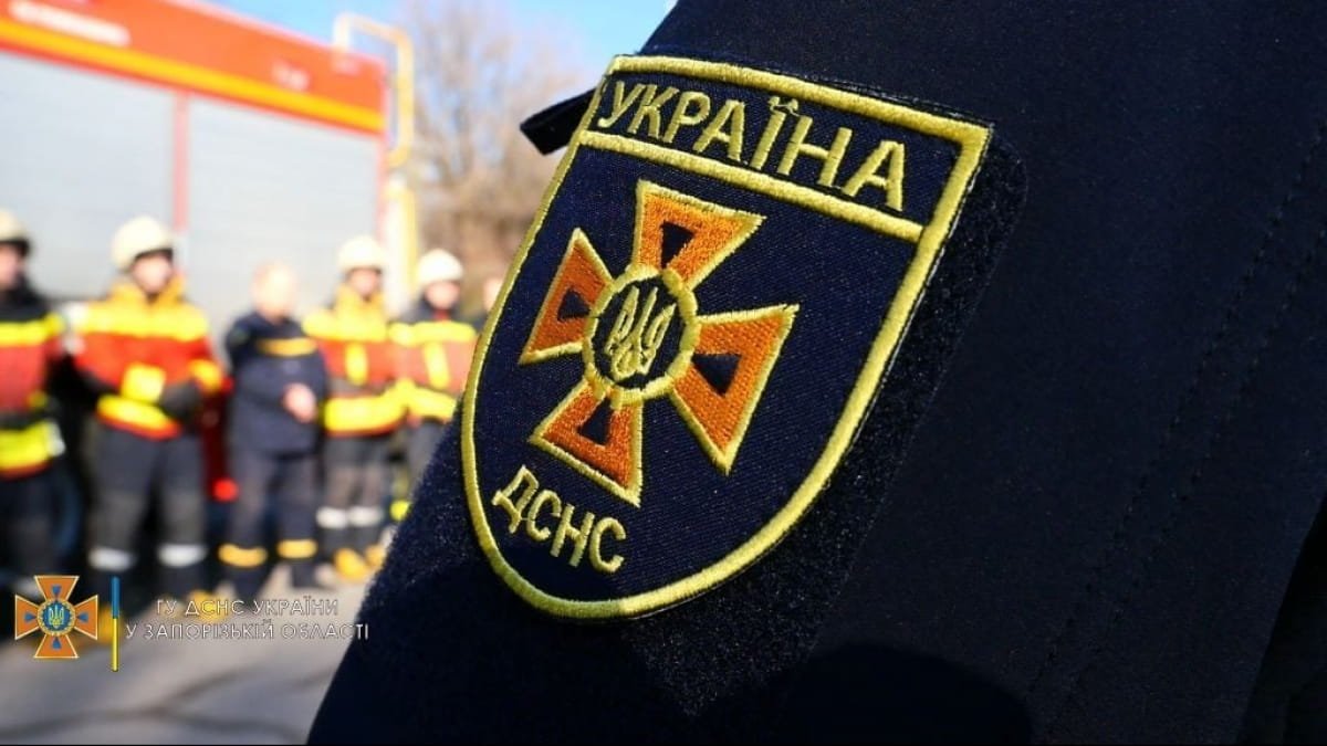 ГСЧС: в Днепропетровской области пожар на военных складах