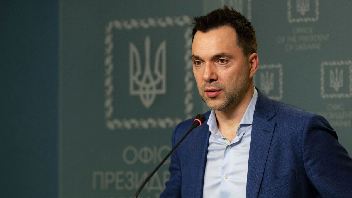 Алексей Арестович призвал жителей Украины оказывать не только военное, но и гражданское сопротивление