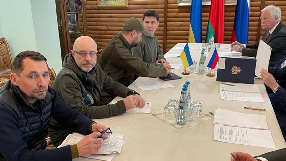 Второй этап переговоров Украины и россии завершился