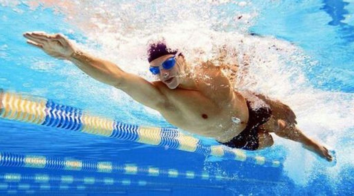 Спортсмен из Днепра установил рекорды на чемпионате по плаванью в Венгрии