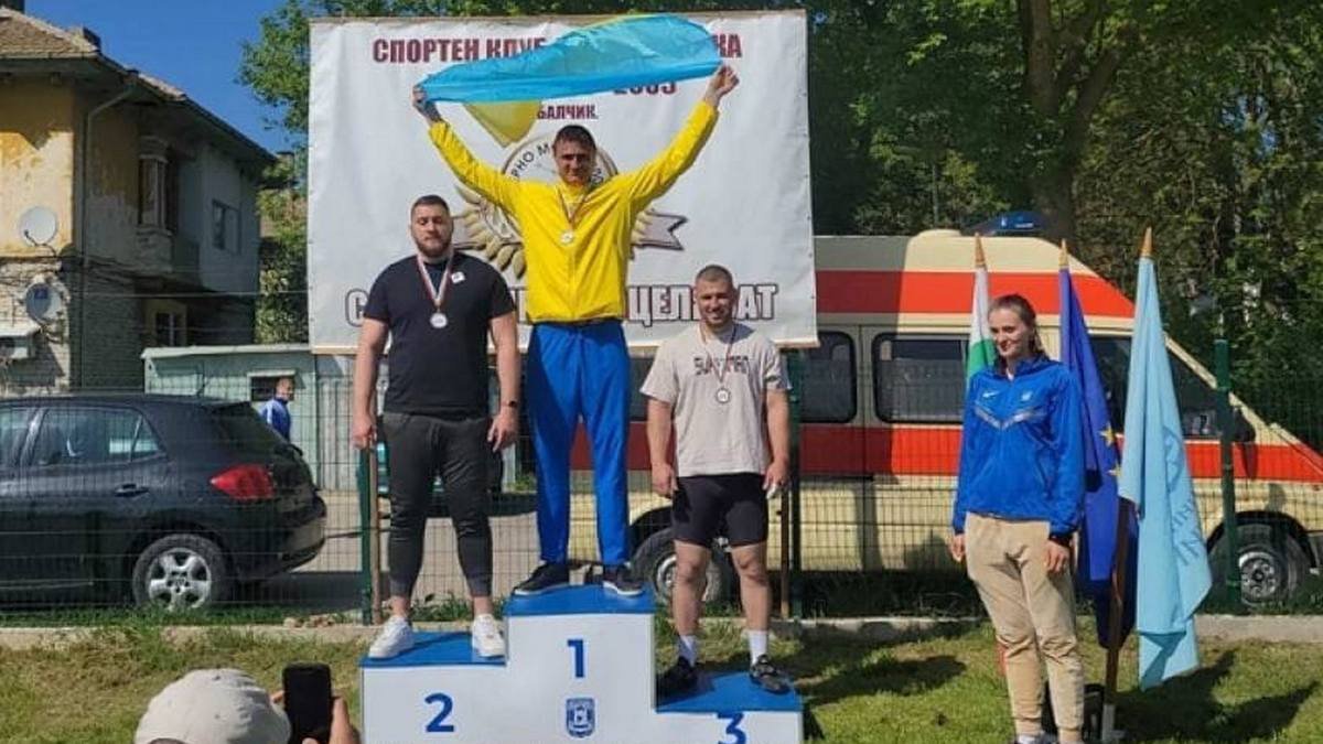 Легкоатлет из Днепра победил на международных соревнованиях в Болгарии