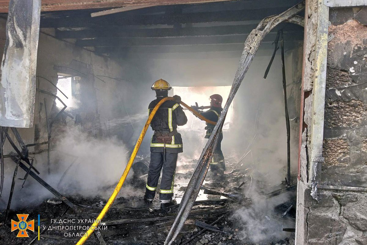 В Днепропетровской области горел гараж