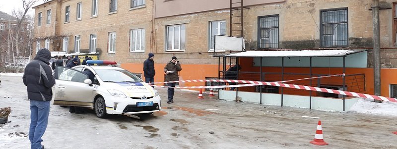 Взрыв в Днепре: мужчина подорвал себя гранатой в кафе на Молодогвардейской (ФОТО, ВИДЕО, ОБНОВЛЕНО)