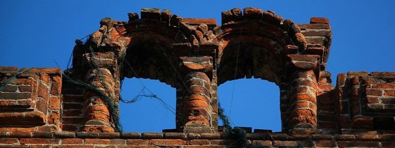 Забытая история: ТОП-7 заброшенных зданий в центре Днепра