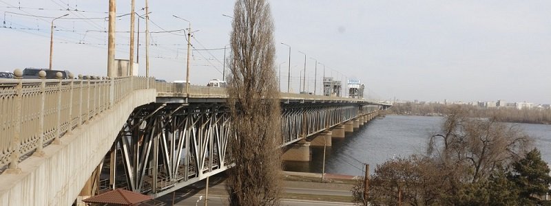 Все, что нужно знать о мостах Днепра: когда и где бывают пробки