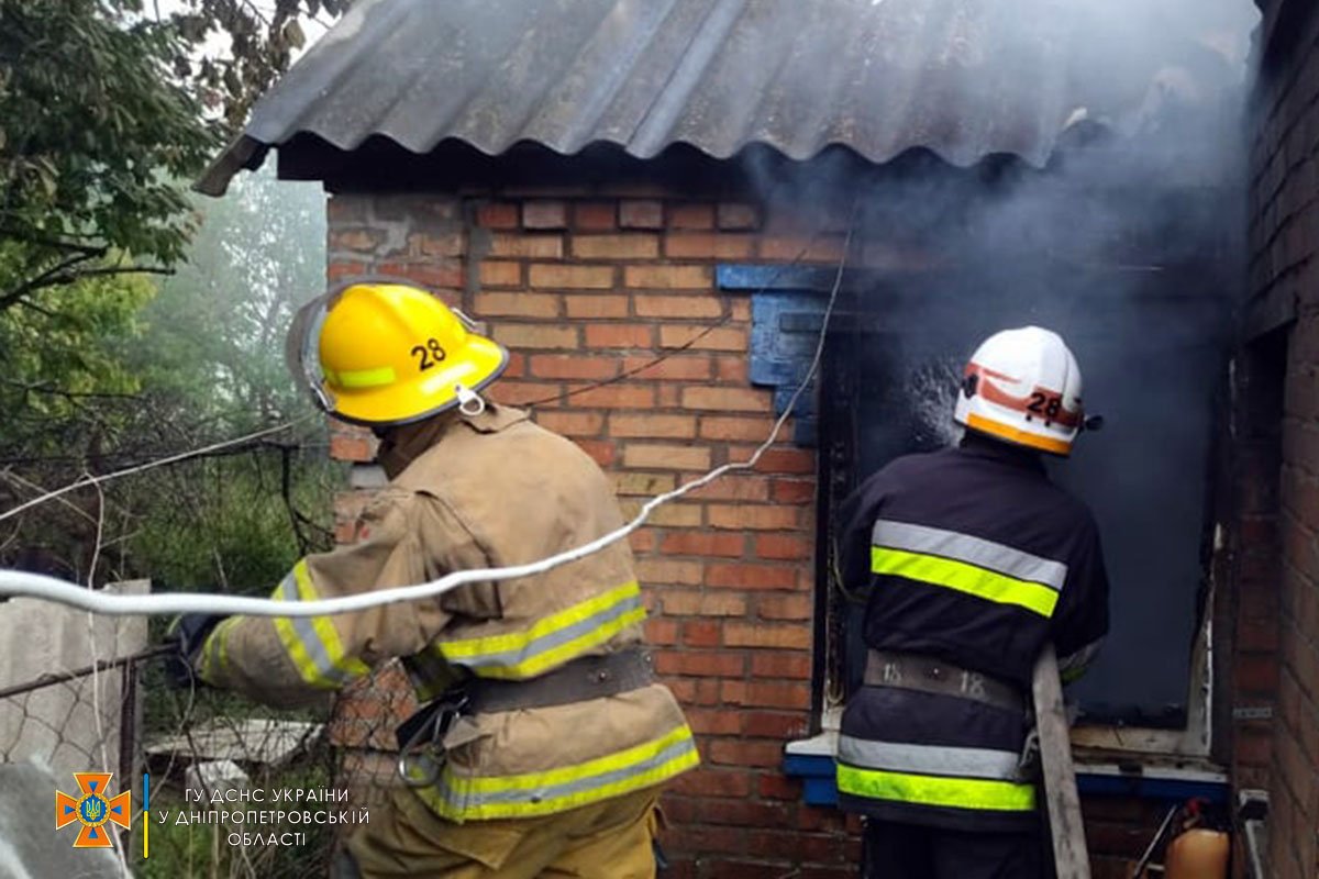 В Днепропетровской области горела летняя кухня: погибли два человека