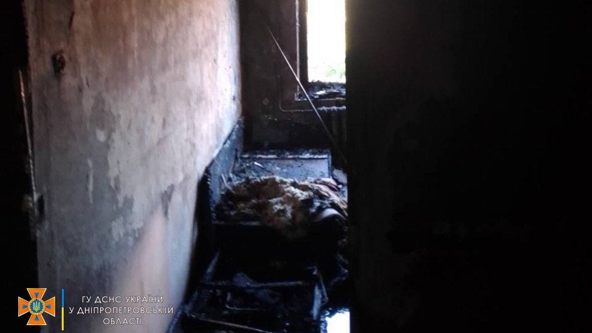 В Кривом Роге горела квартира: пострадал ребенок