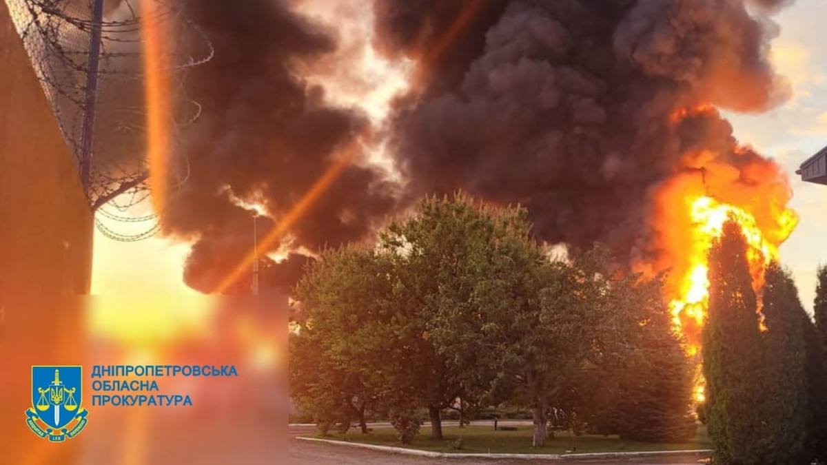 Двое погибших и двенадцать пострадавших в результате ракетного удара в Новомосковске: прокуратура начала расследование