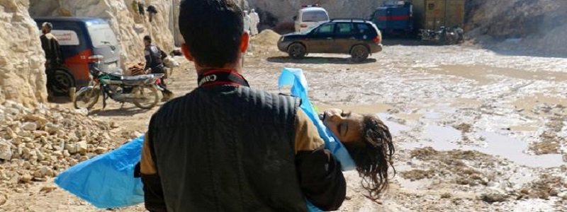Десятки жертв, погибшие дети и паника: все, что известно о химической атаке в Сирии
