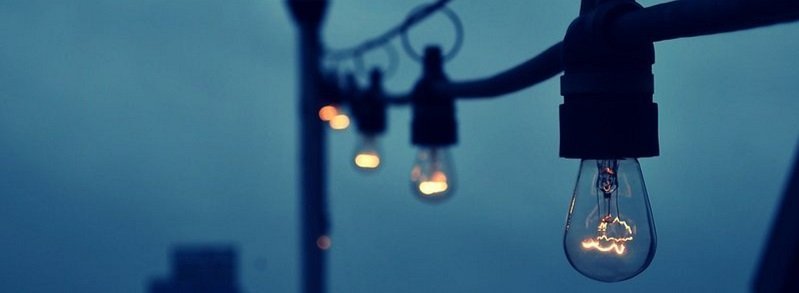 В пятницу отключат свет в шести районах Днепра