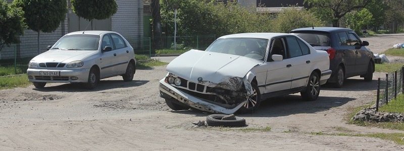 ДТП на Байкальской: девушка на BMW залетела под колеса грузовика МАЗ