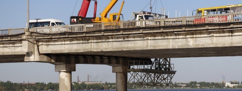 Ремонтники рассказали, когда начнут восстанавливать балки Центрального моста
