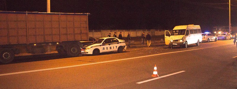 ДТП на Набережной с участием маршрутки: в больнице оказались три человека