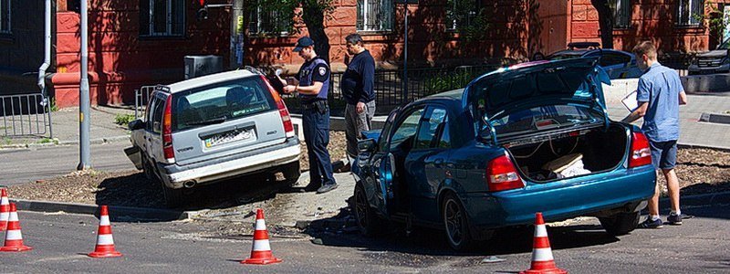 ДТП на перекрестке Гоголя и Паторжинского: пострадала 20-летняя девушка