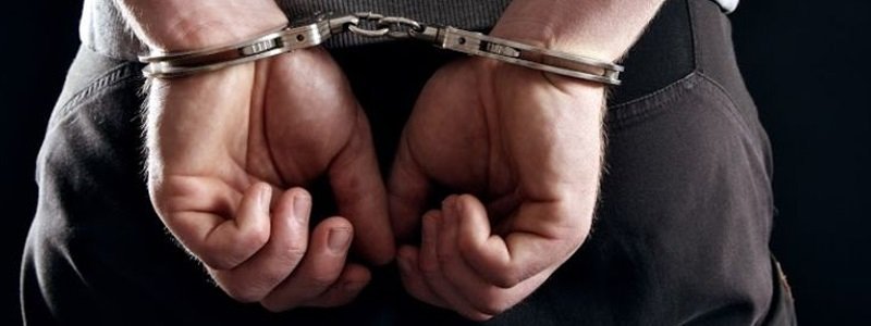 В Днепре полицейские задержали подозреваемого в двойном ограблении