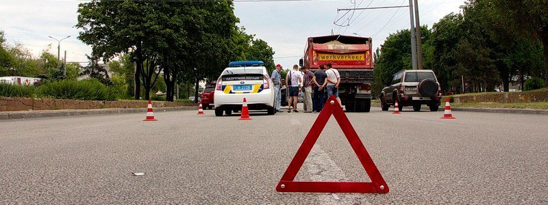 ДТП на Набережной Заводской: столкнулись грузовик DAF и Skoda