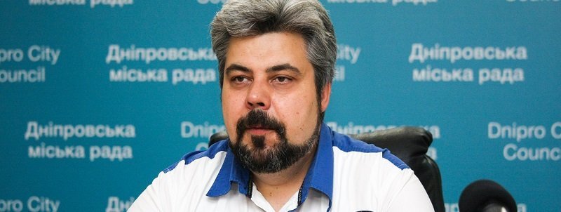 Начальник управления торговли Днепровской мэрии, который пострадал из-за законодательной коллизии, продолжает работать