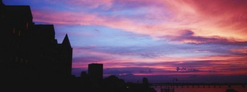 Необычный Днепр: Топ фотографий красивого заката из Instagram