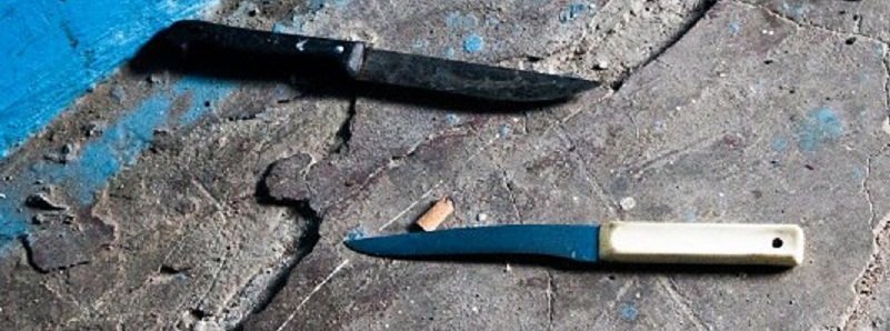 Пожар на Данилы Нечая: поджигатель напал на спасателя с ножом