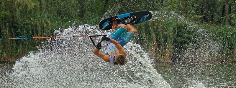 Спортсмен из Днепра стал чемпионом мира по водным лыжам