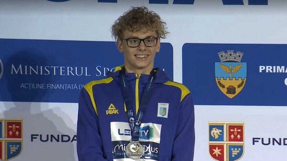 Пловец из Днепра завоевал три медали на чемпионате Европы среди юниоров