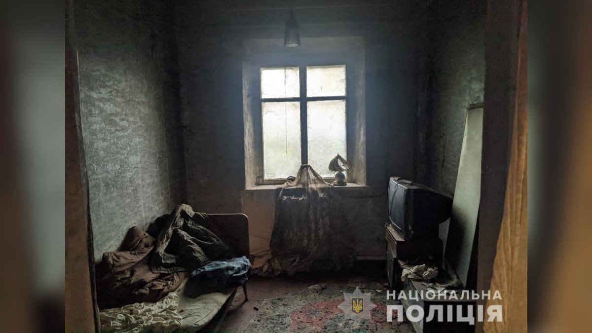 У Дніпропетровській області двоє чоловіків вбили односельчанина і підпалили його дім