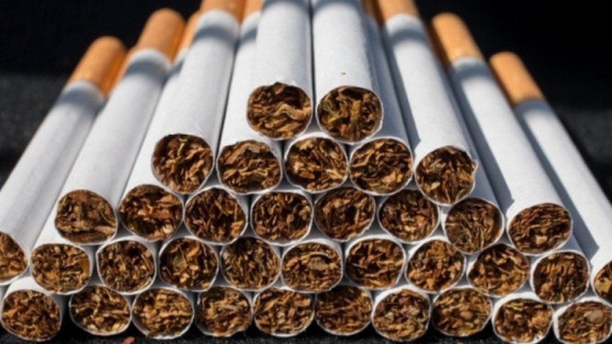 В Днепре «накрыли» фабрику по производству контрафактных сигарет, которую «крышевали» чиновники и правоохранители