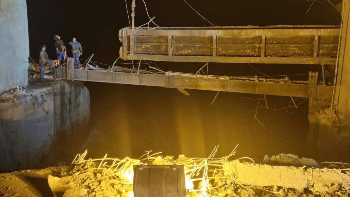 "Всю ночь боролись с последствиями ракетного удара по Кривому Рогу": уровень воды в Ингульце поднялся до 2 метров