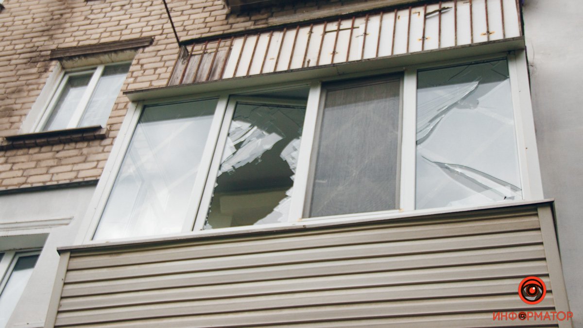 Выбиты стекла и разбиты дома: масштабы разрушений после вражеского ракетного удара по Днепру