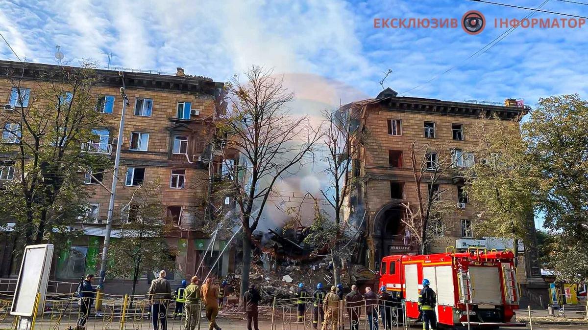 Разрушена квартира экс-мэра, количество погибших и состояние пострадавших: что известно о ракетных ударах о Запорожье