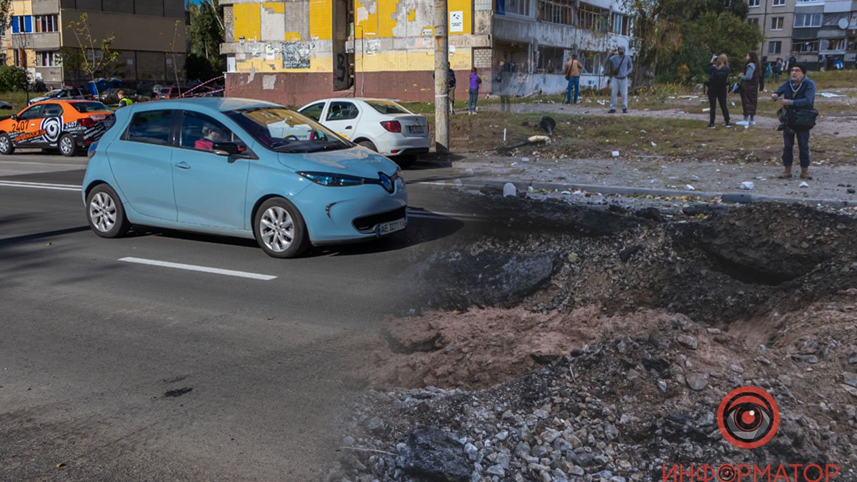 Как в Днепре выглядит улица Калиновая, отремонтированая после вражеского ракетного удара