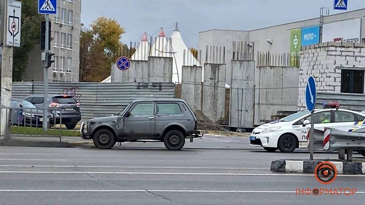 В Днепре на Слобожанском проспекте Niva сбила пешехода на переходе: нужна помощь свидетелей