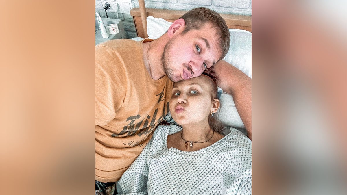 Спасительница из Днепра, более полугода лечившаяся в Германии, вернулась в Украину