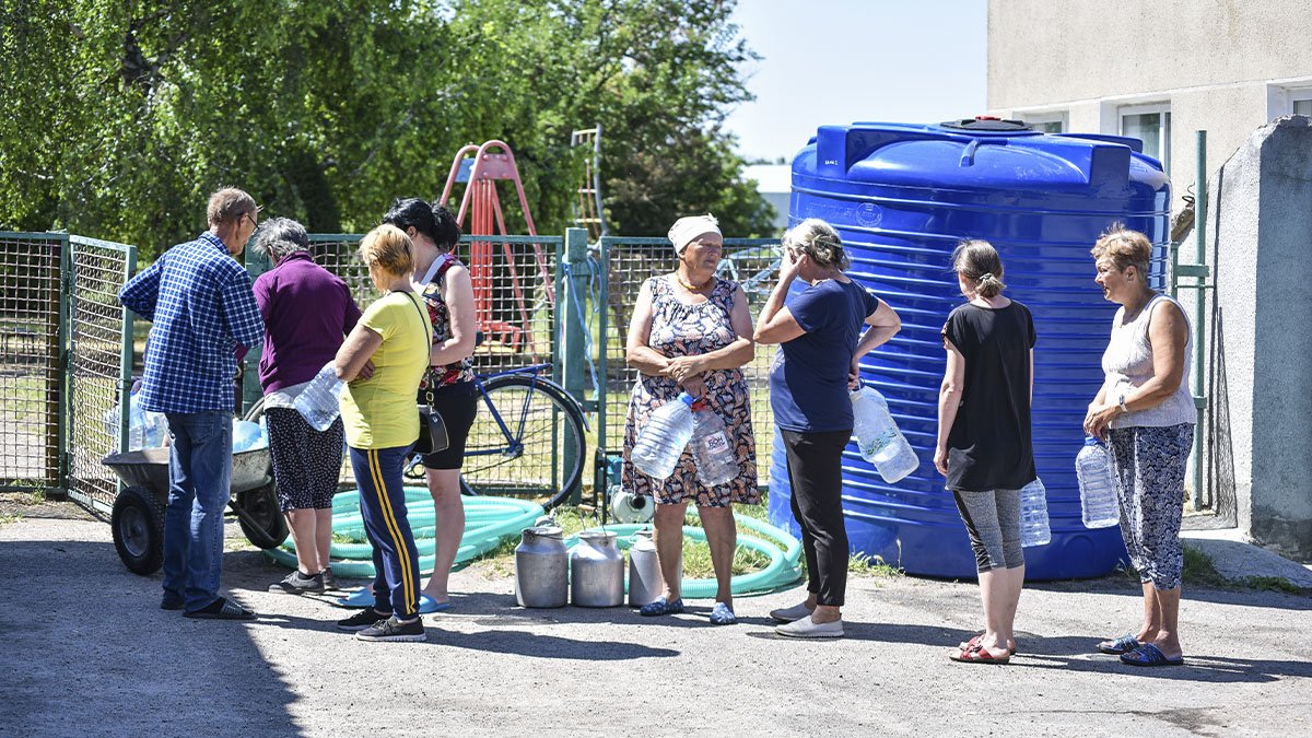 Фонд Виктора Пинчука помогает обеспечить водой Никопольщину