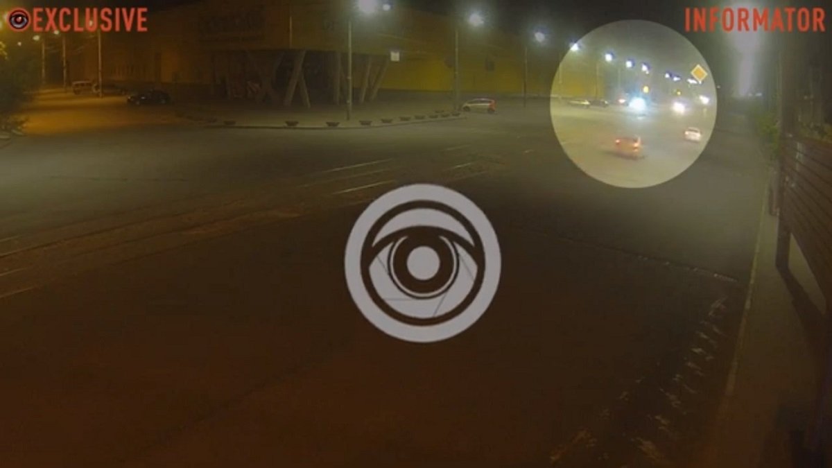 Відео моменту: у Дніпрі на Курчатова на стоянці загорівся Fiat