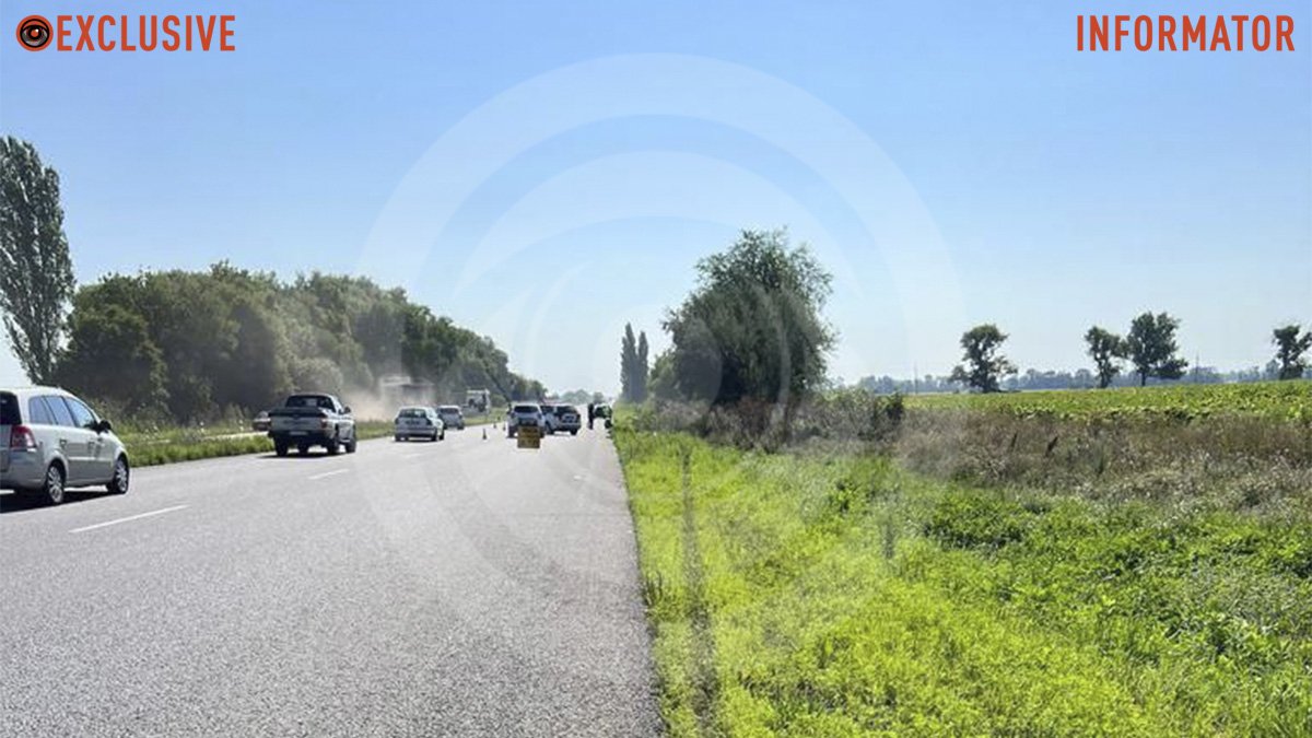 Смертельна ДТП на трасі Дніпро-Павлоград: Mitsubishi вилетів з дороги та перекинувся