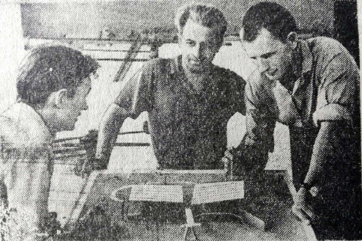 Автори проекту канатної дороги. Едуар Чубаров (справа). Фото: gorod.dp.ua Автори проекту канатної дороги. Едуар Чубаров (справа). Фото: gorod.dp.ua