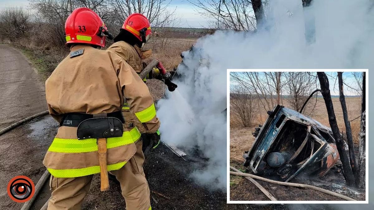 Тело водителя нашли в салоне: в Днепропетровской области ВАЗ врезался в дерево, перевернулся и загорелся