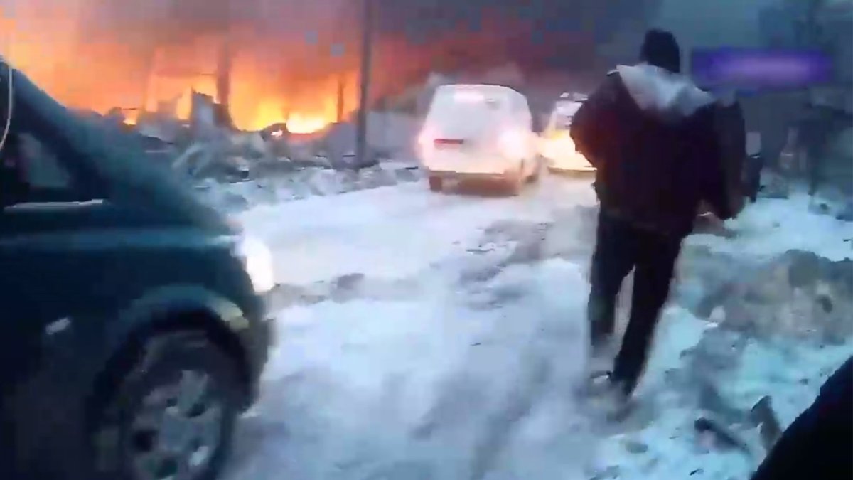 Ракетный удар по Новомосковску: видео первых минут после "прилета" с бодикамеры
