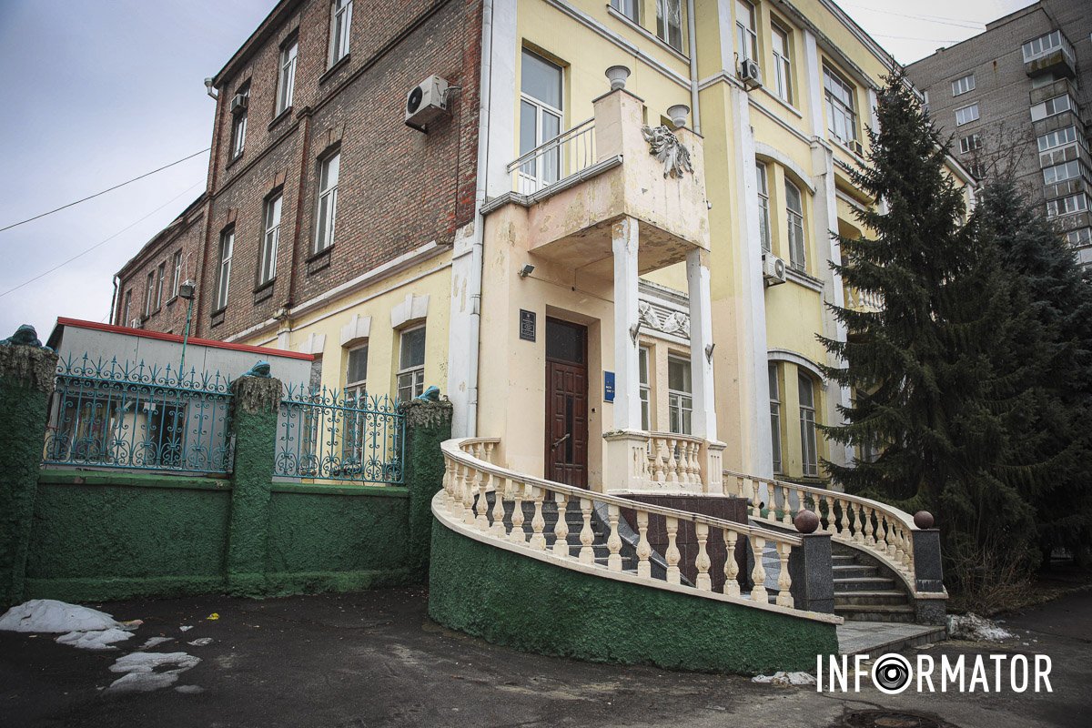 Cette maison est située rue Pisarzhevsky, 5