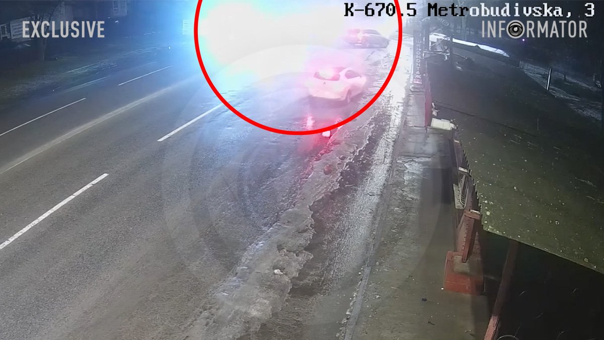 В Днепре на Метростроительной Hyundai сбил четырех человек на переходе: видео момента