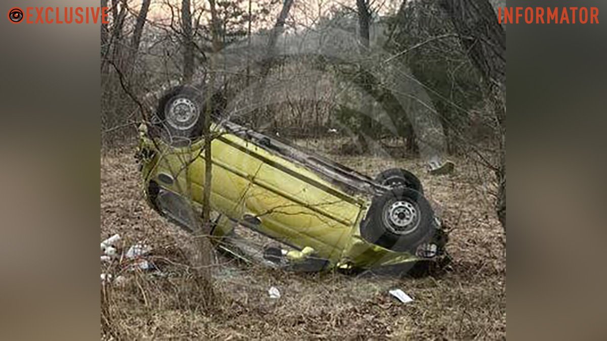 У Дніпропетровській області Daewoo Matiz злетів з проїзної частини та перекинувся: водій загинув